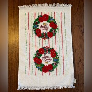 Vintage Canon Holiday Hand Towel with Red and Green Wreaths
